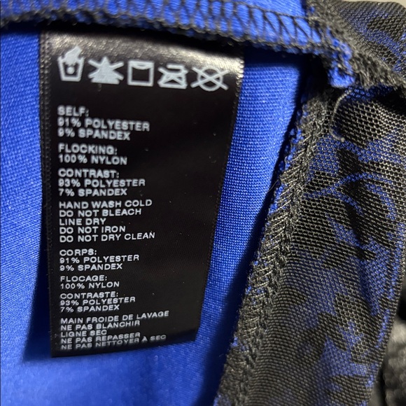 ❄️ UO NWoT Sparkle & Fade Black and Blue Damask Mesh Blouse top Crop 3/4 sleeve - Picture 8 of 8